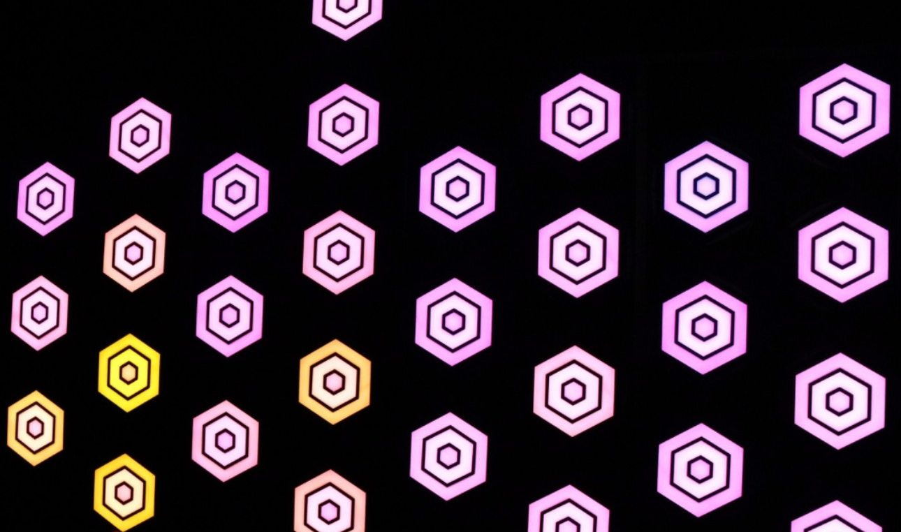 Hive interactive attraction room