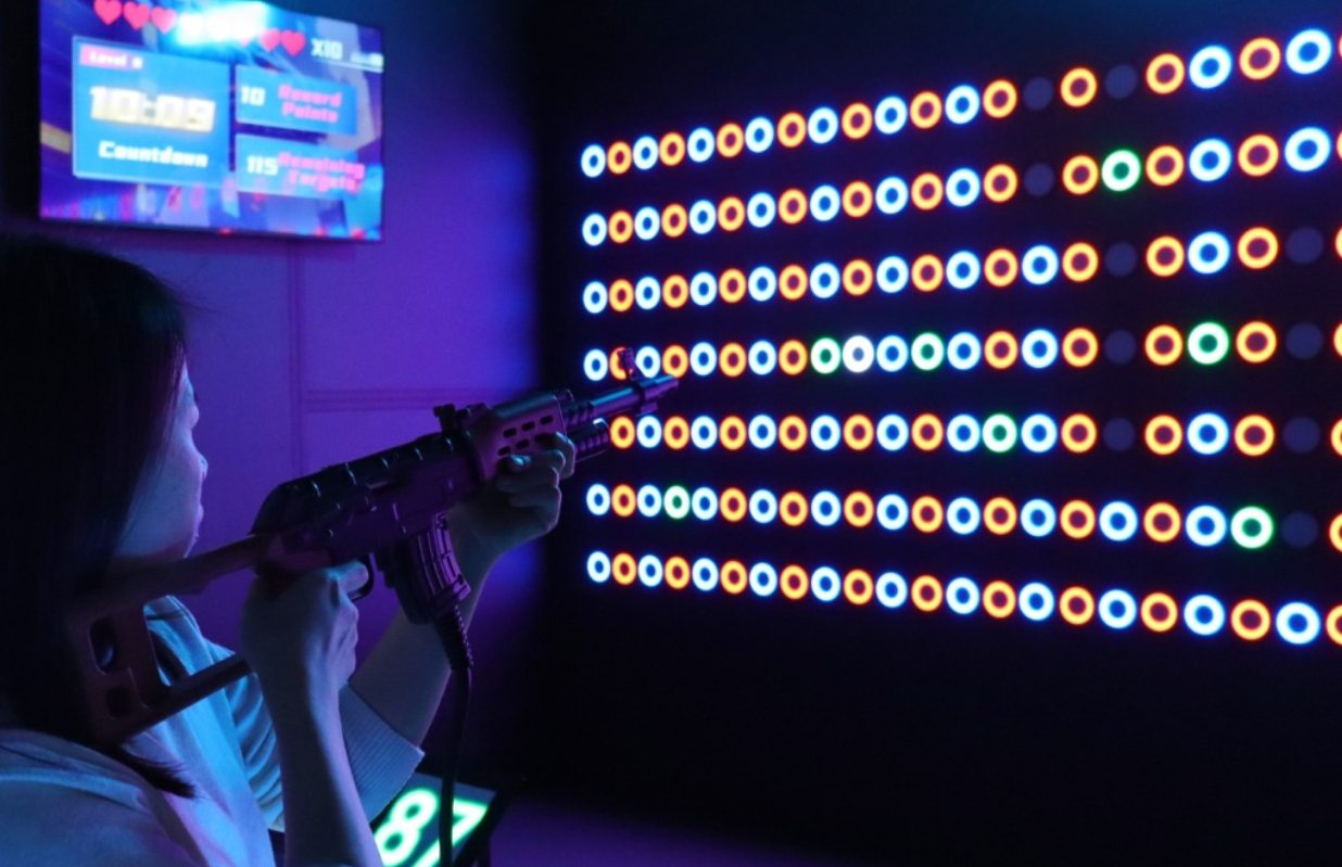 Sharpshooter interactive attraction room
